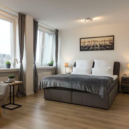 Business Apartment mit Blick auf die Skyline von Essen Exterior foto
